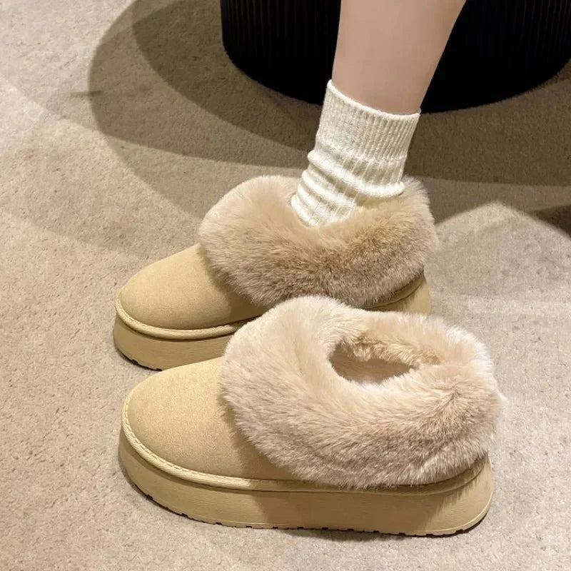 Chaussons doublés en daim pour l'hiver