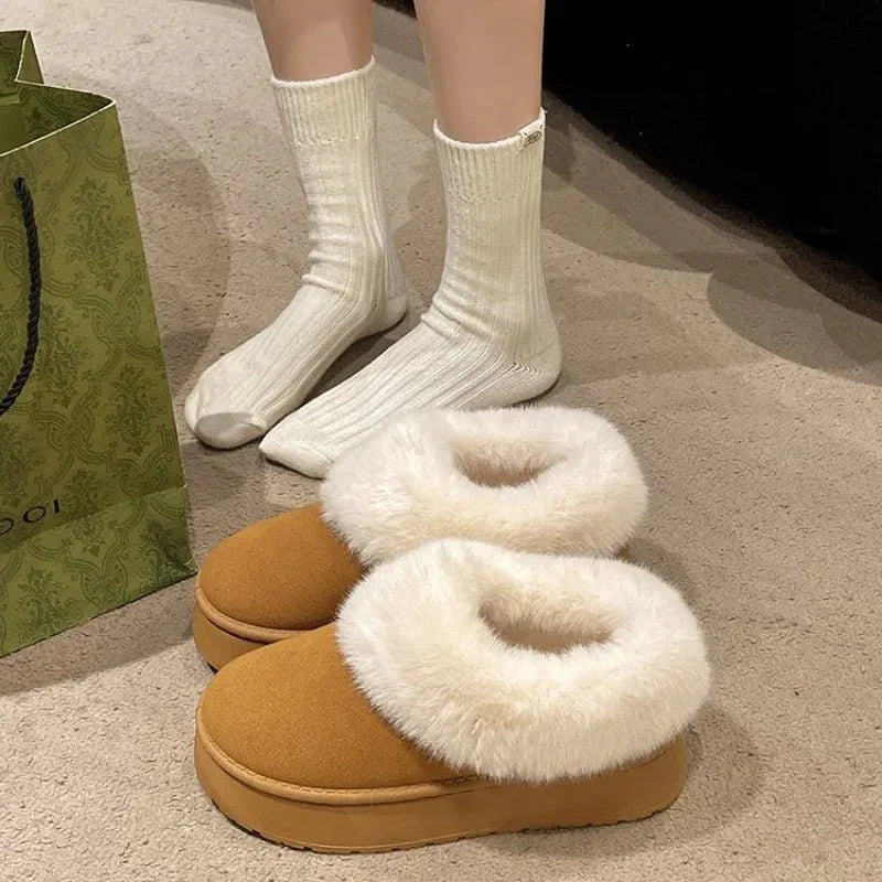 Chaussons doublés en daim pour l'hiver