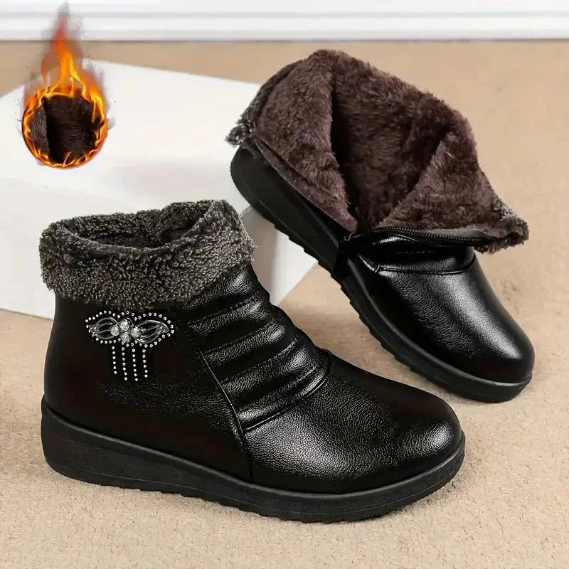 Chaussures d'hiver pour femmes avec doublure en polaire.